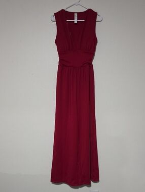 HALARA Sleeveless V-Neck Jumpsuit in Burgundy